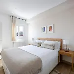 Bright Apt With Amazing Views