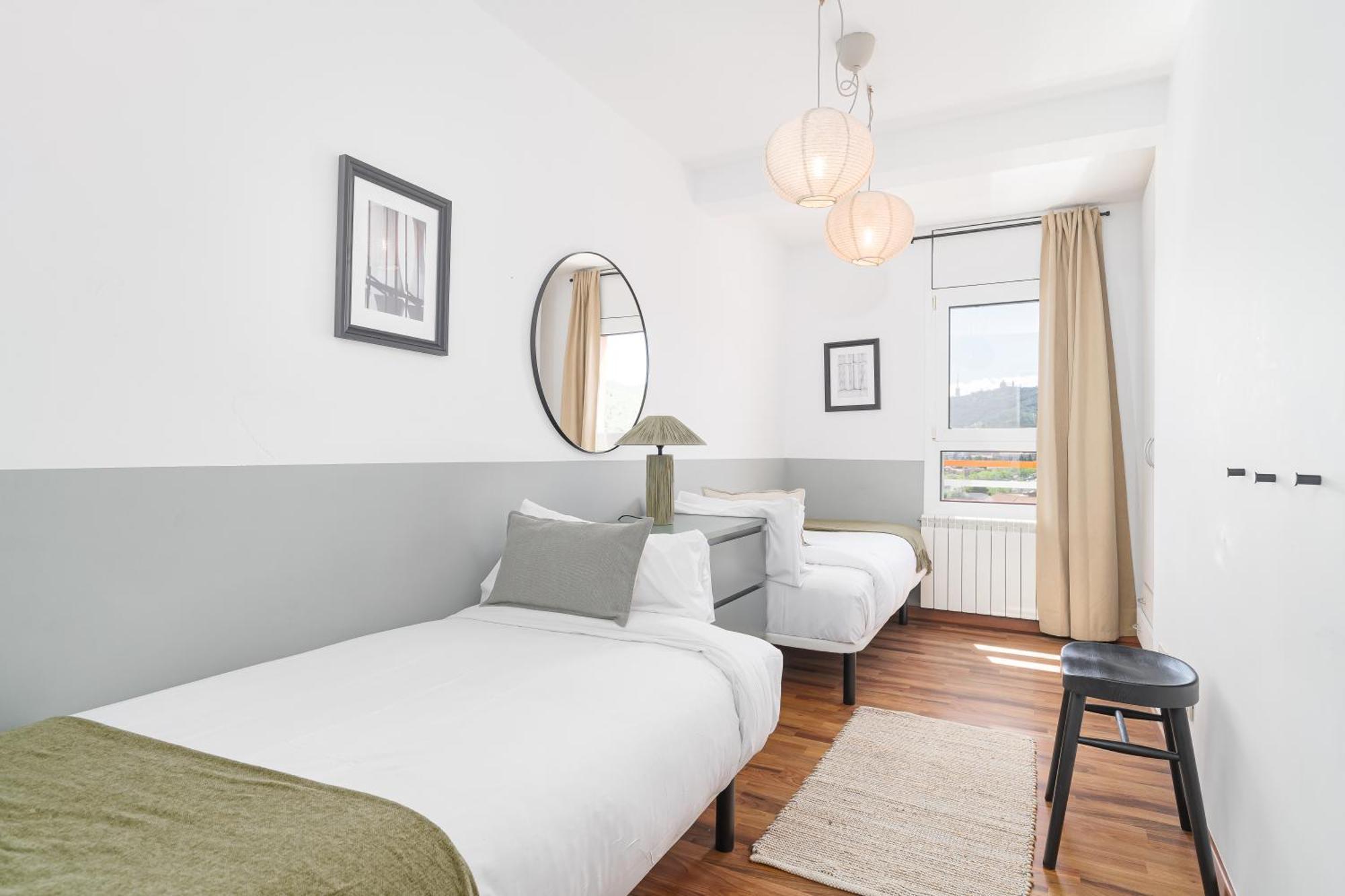 Bright With Amazing Views Apartamento