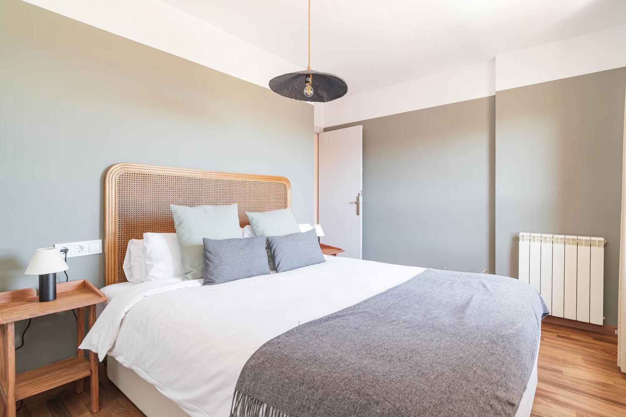 Bright With Amazing Views Apartamento