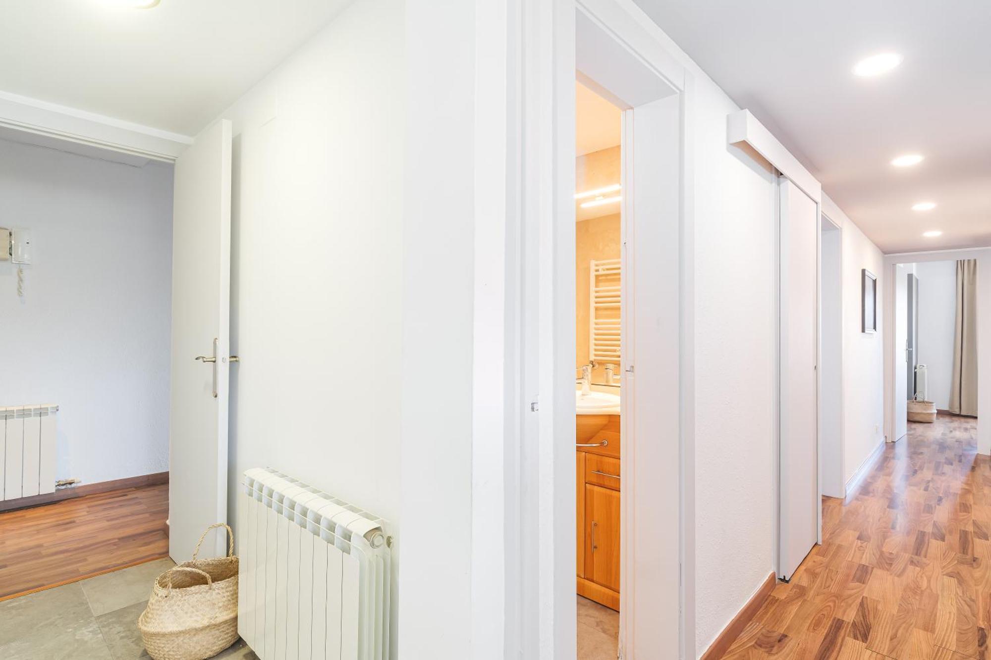 Bright With Amazing Views Apartamento